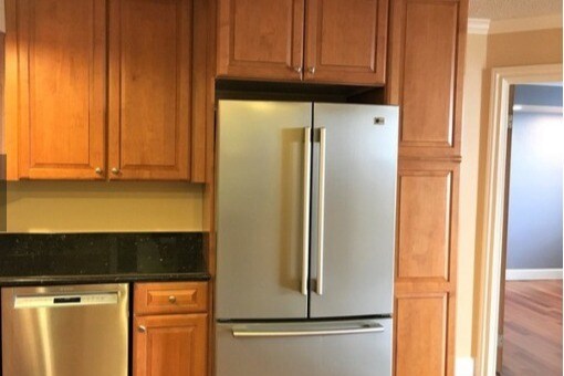Kitchen - 601 W 11th Ave