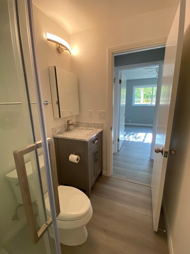 Building Photo - 481 Margarita Ave