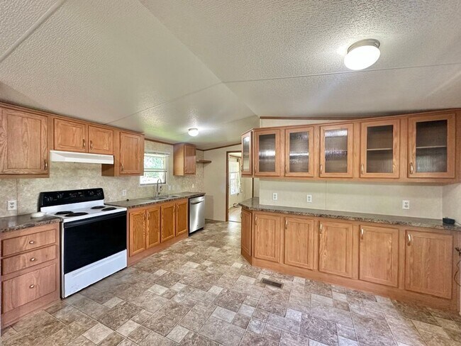 Foto del edificio - Tour Today! 2 Bed 2 Bath in East Tyler!