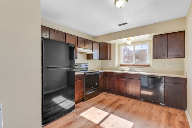 Foto del edificio - 2BD/1BA in Park Hill Neighborhood!