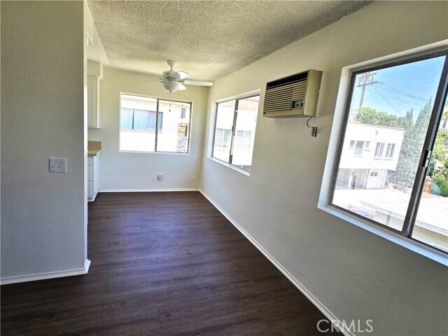 Foto del edificio - 123 W Lomita Ave