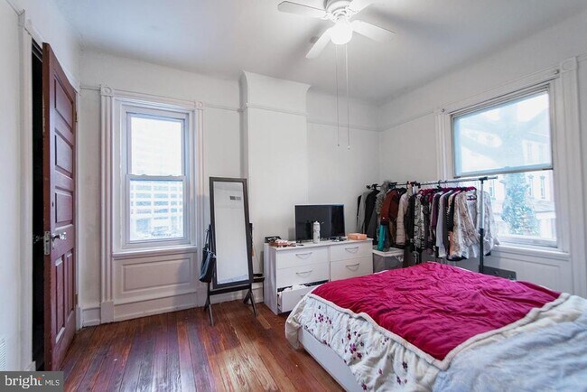 Foto del edificio - 3512 Lancaster Ave