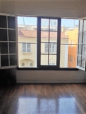 Living Area - Edgemont Apartments