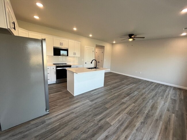 Building Photo - 70 SE 351st Rd