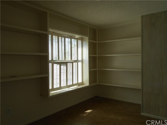 Foto del edificio - 1251 Bonnie Glen Ln