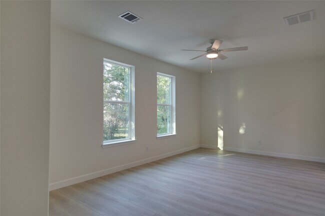 Building Photo - 955 Ringold St