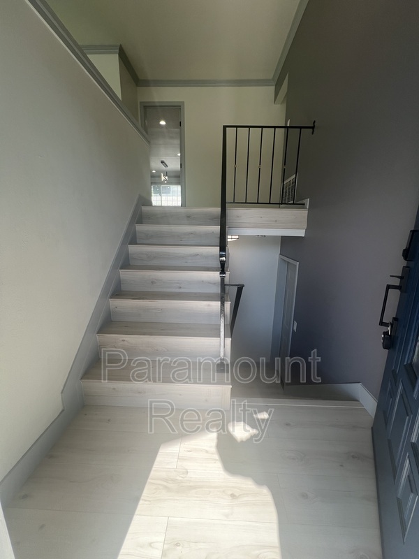 Foto del edificio - 30408 Treeview St