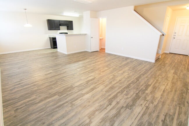 Building Photo - Tesoro Hills - 8219 Tesoro Hills, San Anto...
