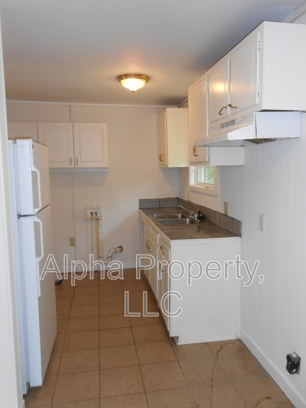 Building Photo - 212 Campbell Ave
