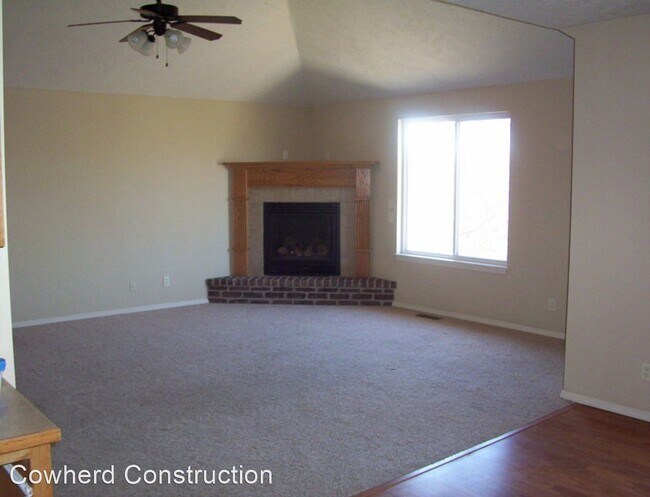 Foto del edificio - 5 br, 3 bath House - 3167 S Creekside