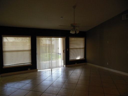 Foto del edificio - 2335 Bancroft Blvd