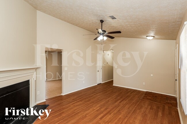 Building Photo - 6450 Peppermill Ln