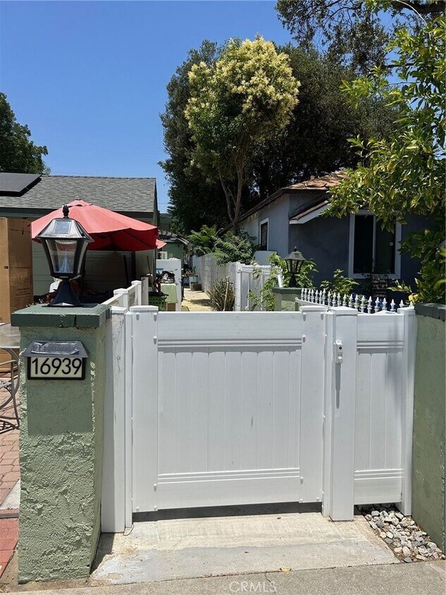 Foto principal - 16939 Marlin Pl