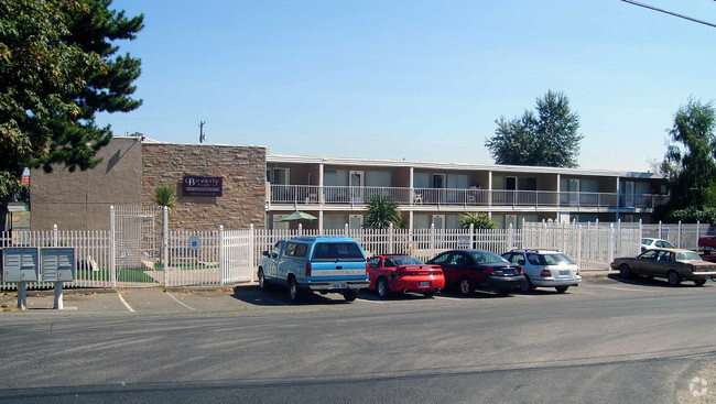 Building Photo - Beverly Park Apartments