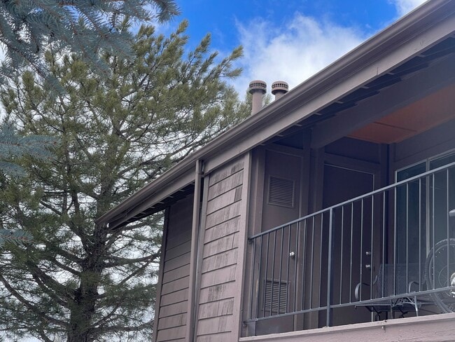 Building Photo - AVAILABLE NOW! Upgraded 2-Bed, 2-Bath Cond...