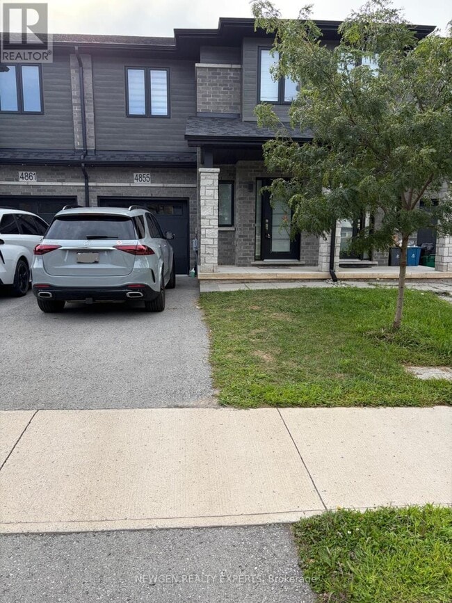 Building Photo - 4855 Pettit Ave