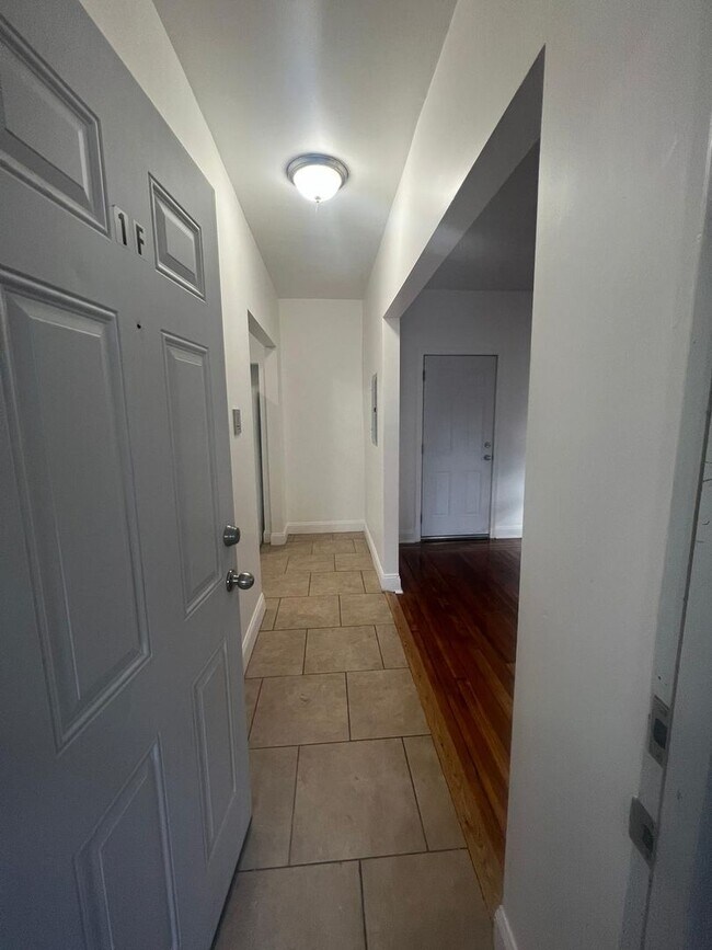 Building Photo - Washington Investment LLC