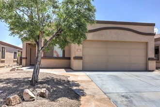 Building Photo - 158 E Corte Rancho Dorada