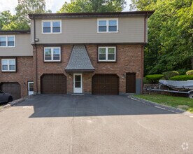 Building Photo - 74 Nutmeg Dr