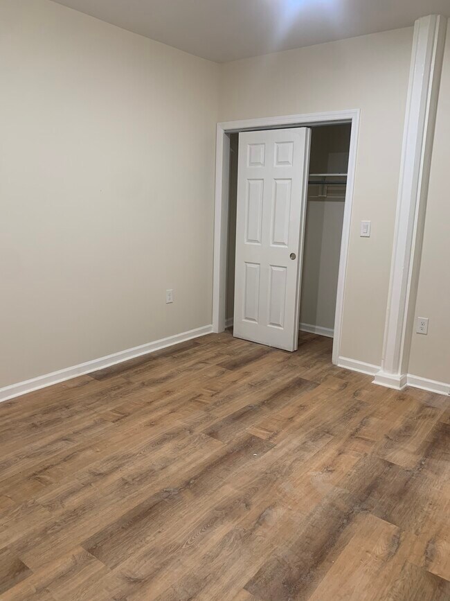Bedroom - 543 28th St