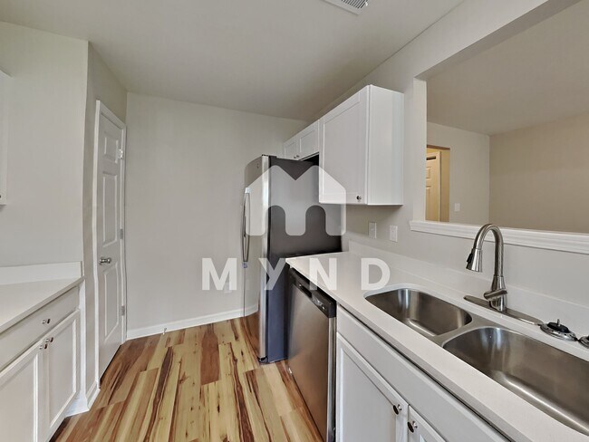 Building Photo - 5367 Eneida Sue Dr