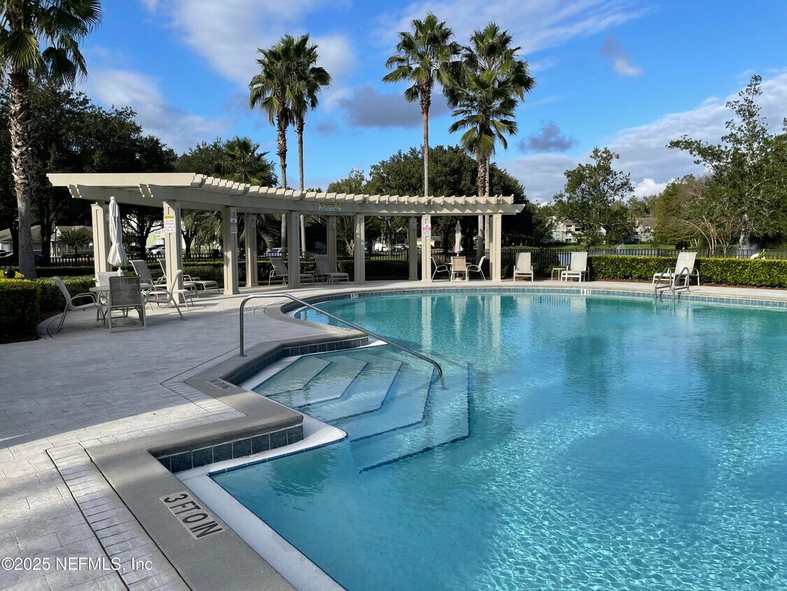 Foto principal - 7701 Timberlin Park Blvd