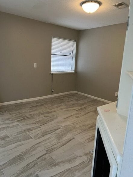 Photo - 2458 Country Club Drive Unit Apartment