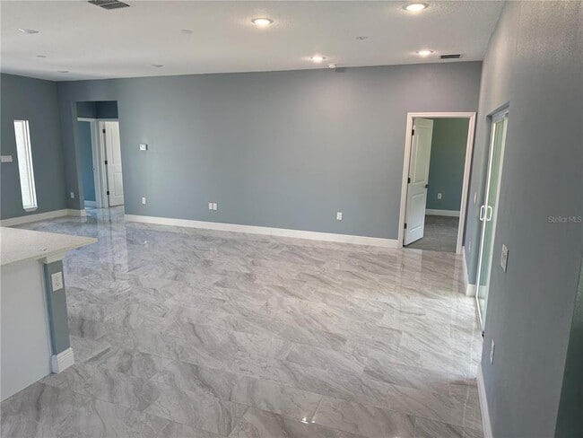 Building Photo - 463 Martigues Dr