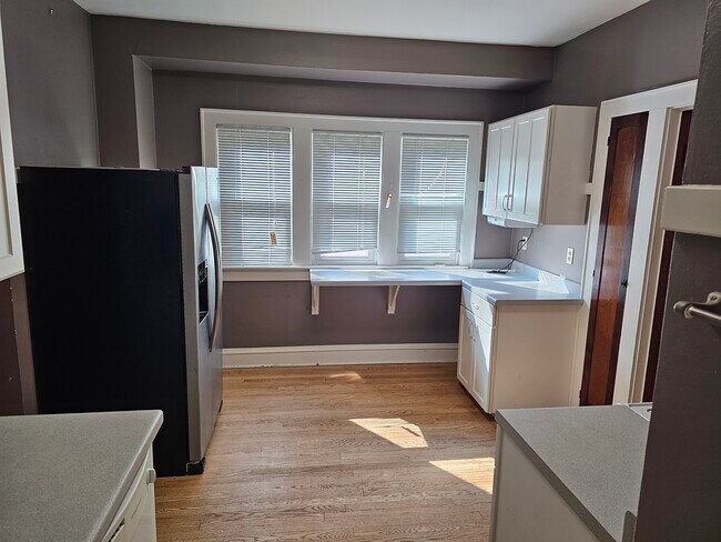 Foto del edificio - 2440 N 60th St