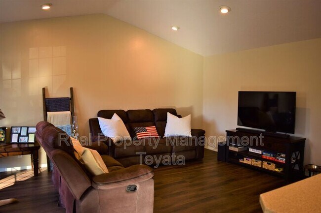 Foto del edificio - 3050 Glenhaven Dr