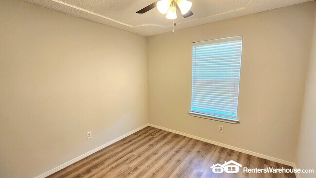 Foto del edificio - 7517 Oak Ridge Dr