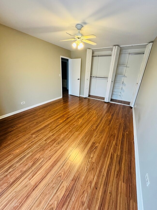 Foto del edificio - 532 Hummingbird Ln