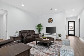 Building Photo - 13760 Rising Sun Ln