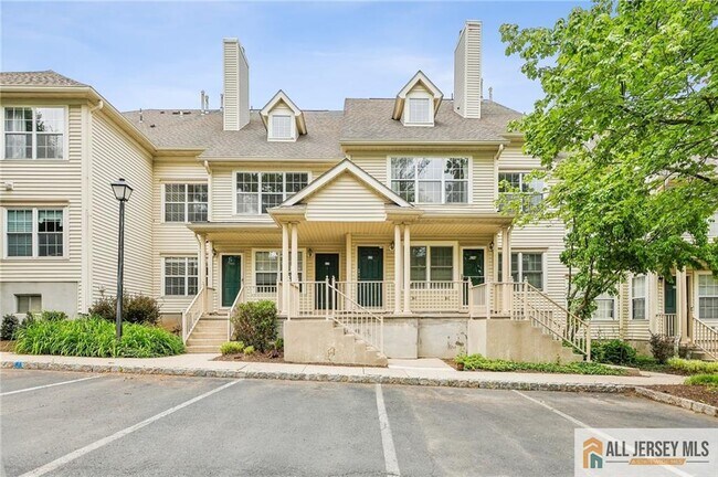 Foto del edificio - 624 Brickhouse Rd