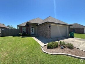Building Photo - 25326 White Lake Ave
