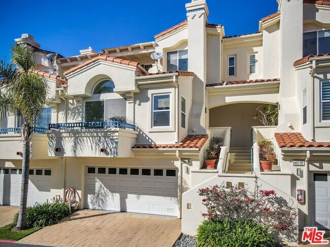 Foto del edificio - 6463 Zuma View Pl