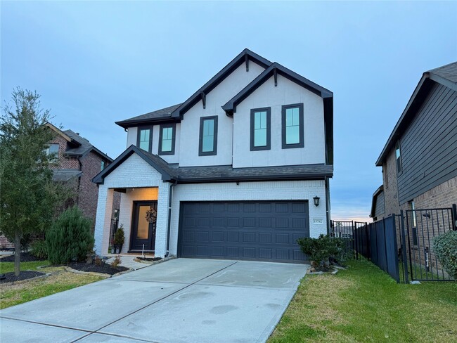 Building Photo - 15782 Cairnwell Bend Dr