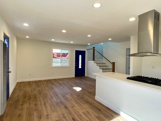 Building Photo - 4237 W 170th St