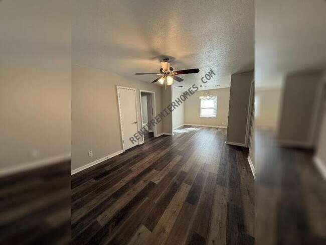 Foto del edificio - 3220 SE 20th St