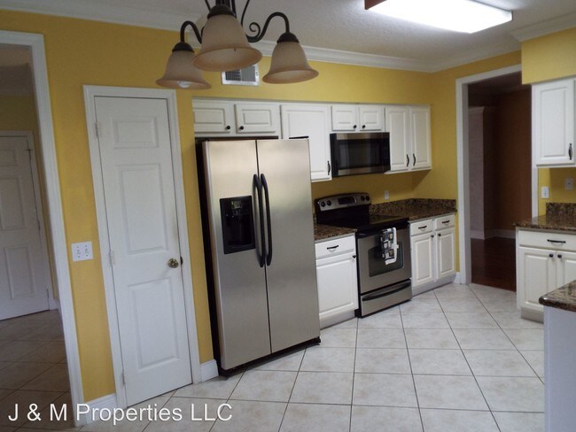 Building Photo - 4 br, 2.5 bath House - 844 Garden Glen Loop