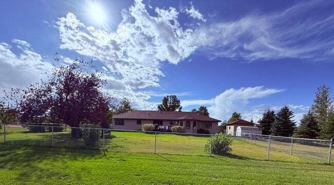Building Photo - 88 Kirsha Ln