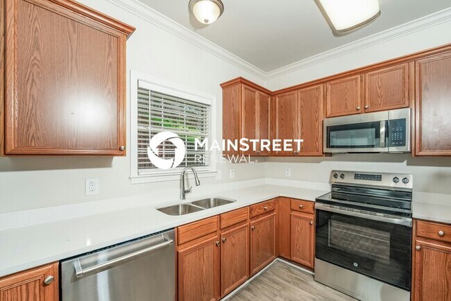 Foto del edificio - 3 Bedroom Pet-Friendly Home in GARDENDALE, AL with Main Street Renewal