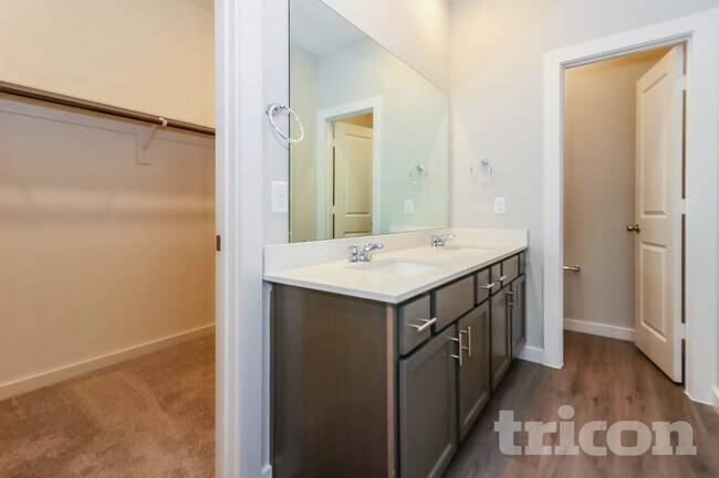 Foto del edificio - 23627 Gibson Frst Dr
