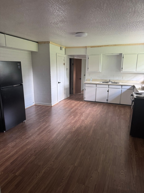 Building Photo - 404 Cobb Ave