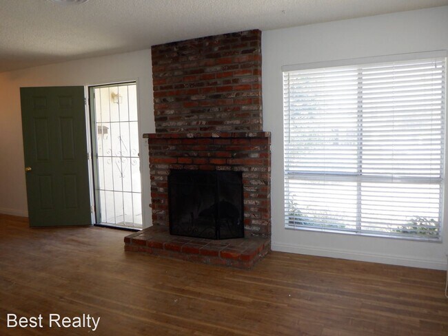 Building Photo - 3 br, 2 bath House - 106 White Oak Drive