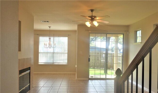 Building Photo - 8518 Cahill Dr