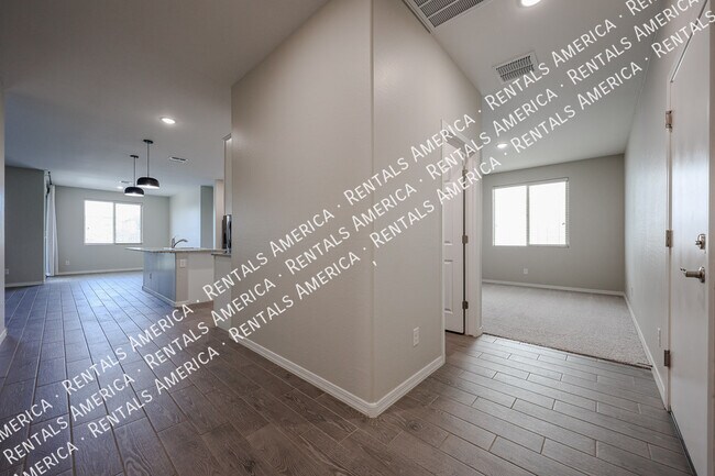 Foto del edificio - 5612 W Ldg Dr