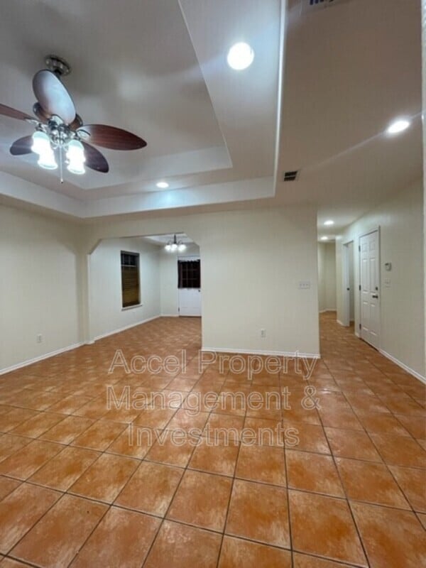 Foto del edificio - 1606 S Kumquat St