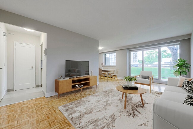 Building Photo - Lakewood Apartments II