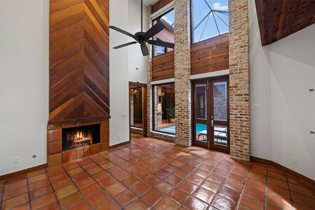 Building Photo - 9611 Bayou Brook St
